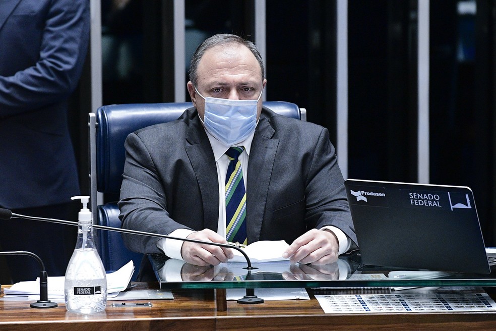 AGU corrige versão de Pazuello sobre colapso em Manaus