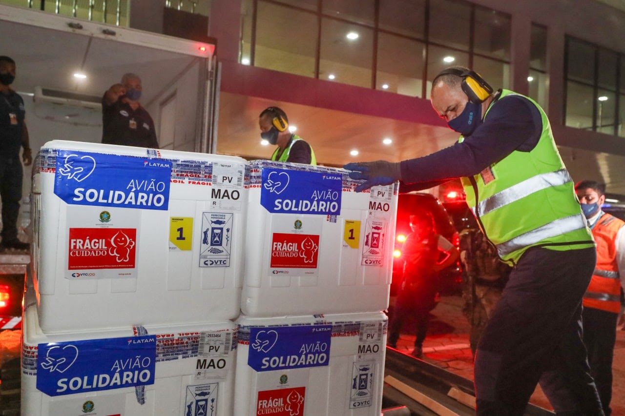 Brasil vai receber vacinas doadas pelo presidente dos EUA, Joe Biden