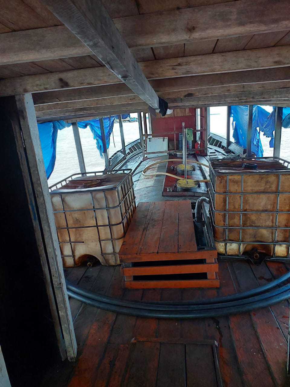 Suspeito de ajudar piratas dos rios é preso com mais de 2 mil litros de combustível