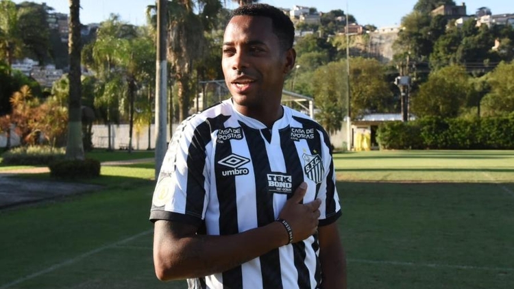 Robinho está liberado para jogar futebol no presídio
