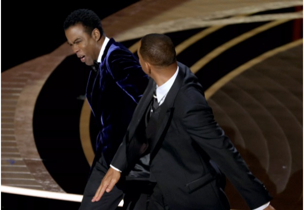 Oscar2022: Will Smith dá tapa em Chris Rock após piada sobre doença de sua esposa