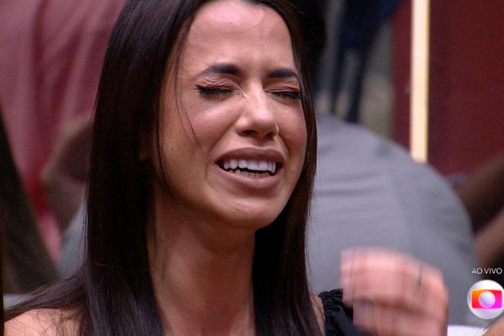 BBB22: Larissa passa mal e deixa programa 'ao vivo'