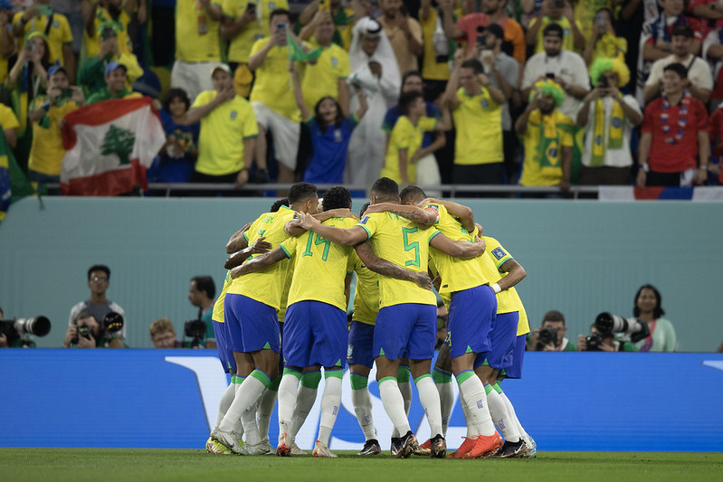 Paquetá faz o quarto e Brasil 'tira onda' dos coreanos que ficam longe das quartas