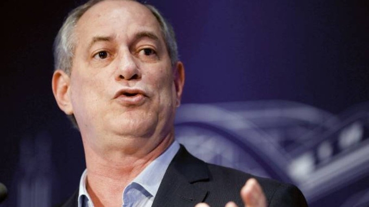 Ciro Gomes suspende pré-campanha após testar positivo para Covid-19