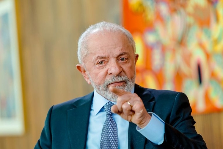 Lula diz que Brasil merece ‘respeito’ ao criticar tarifaço de 50% do governo Trump