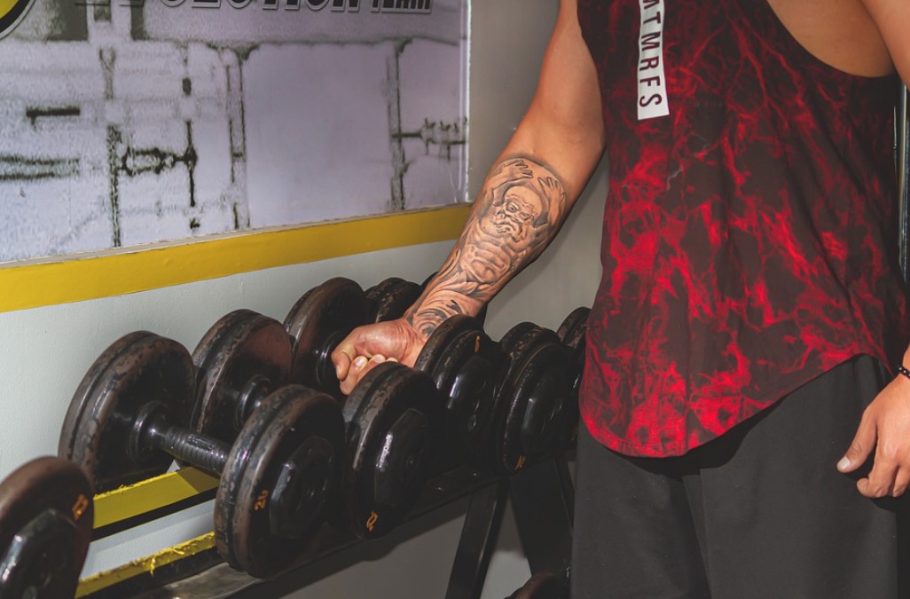 Novo decreto amplia horário de academias e salões de beleza no Amazonas