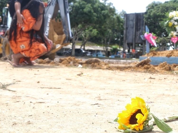 Manaus fez 35 sepultamentos nesta quarta-feira; 3 de vítimas da Covid