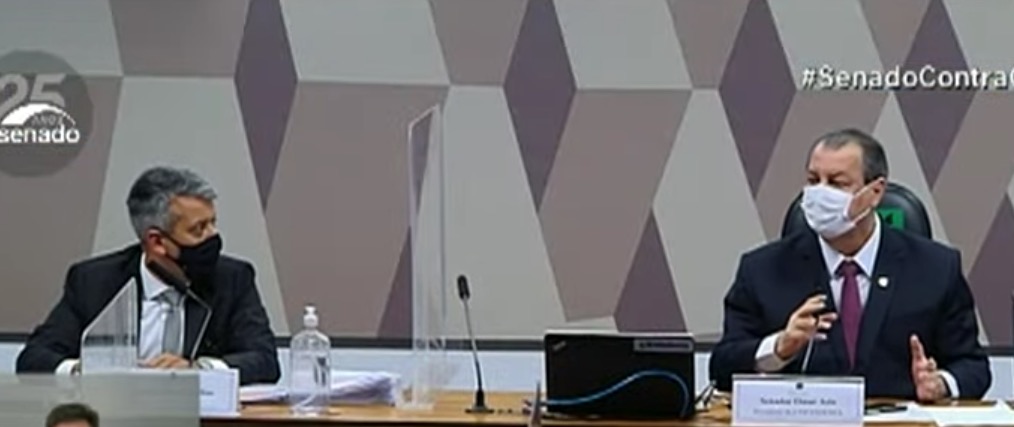 Omar Aziz manda prender ex-diretor do Ministério da Saúde Roberto Dias durante CPI 