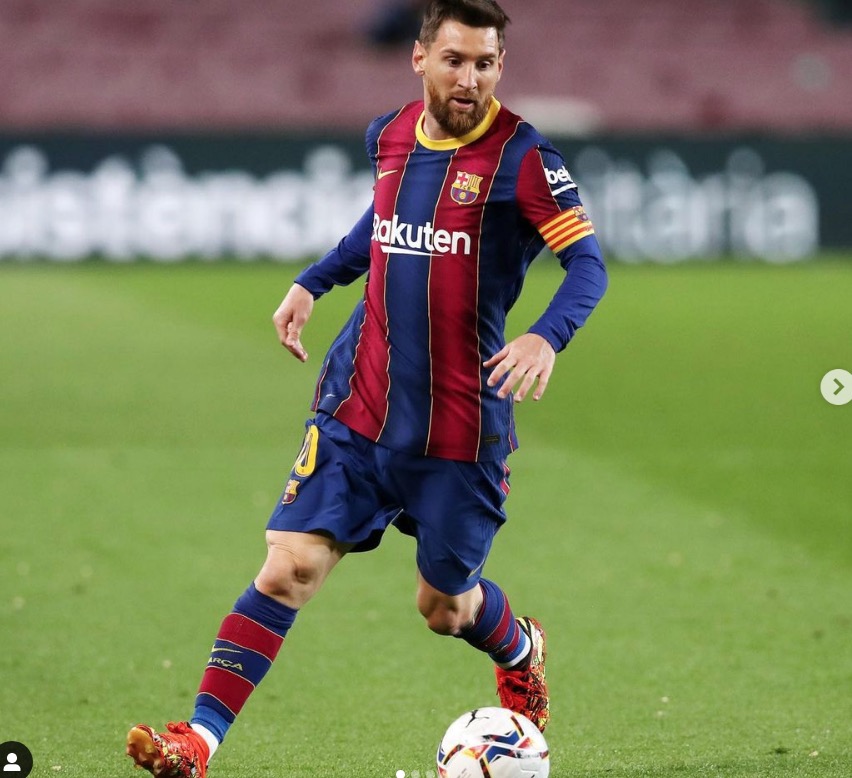 Barcelona anuncia saída de Lionel Messi 