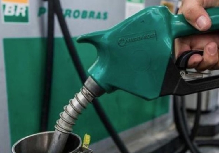 Prepare o bolso; Diesel sobe R$ 0,25 nas refinarias e quase tudo deve aumentar de preço