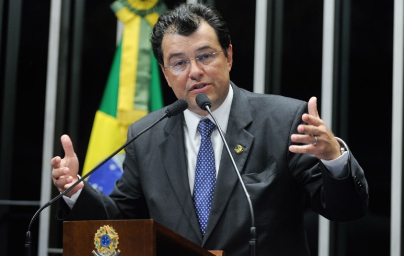 Fachin manda arquivar inquérito contra Eduardo Braga 