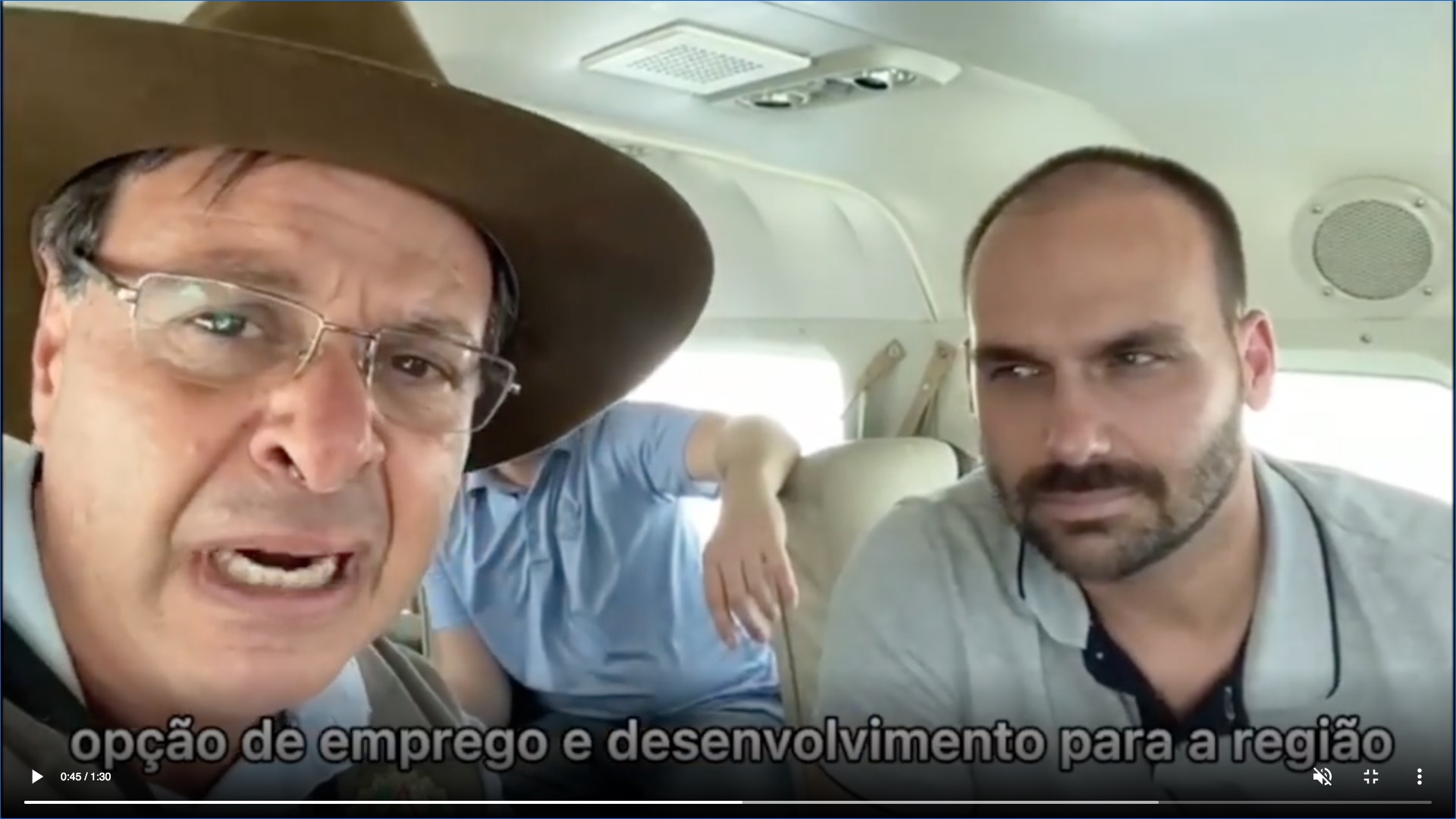 Eduardo Bolsonaro e ministro do Turismo estão no Amazonas para inaugurar aeroporto