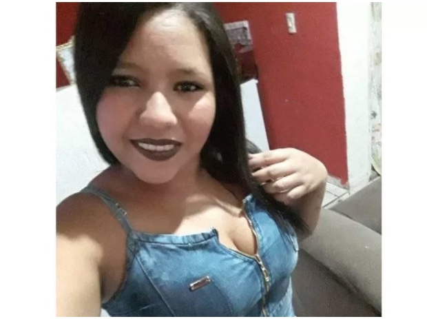 Endiabrado, homem mata mulher a facadas e vai ouvir música evangélica