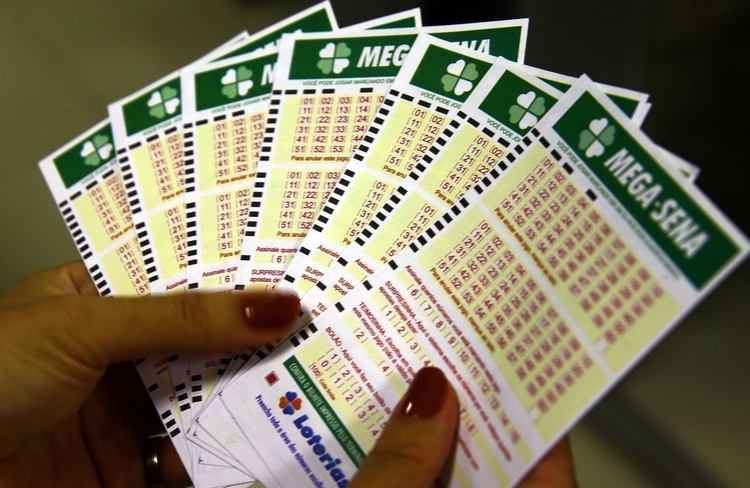 Mega-Sena sorteia mais de R$ 27 milhões; veja dezenas