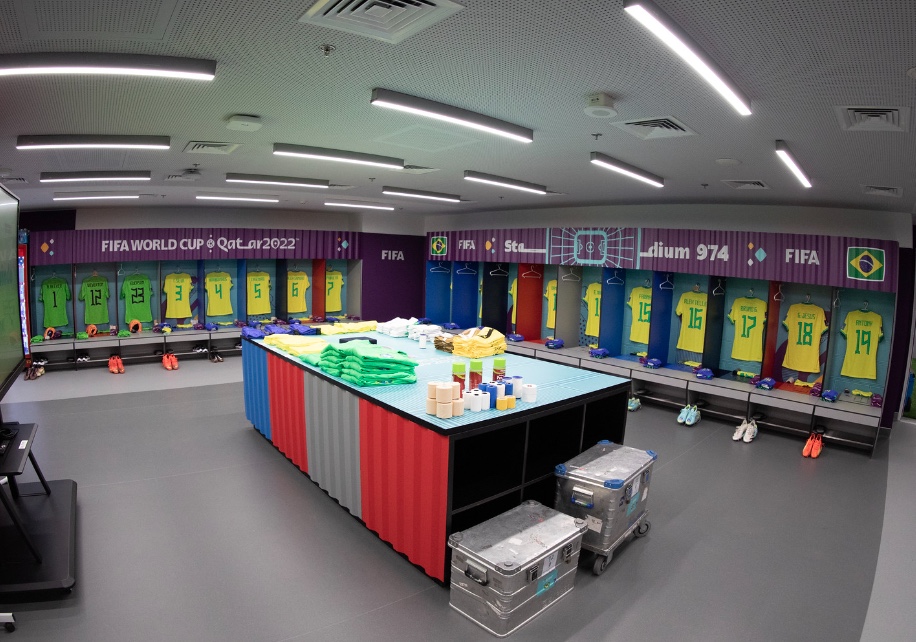 Tite divulga escalação com substitutos de Neymar e Danilo; Daniel Alves ficará no banco