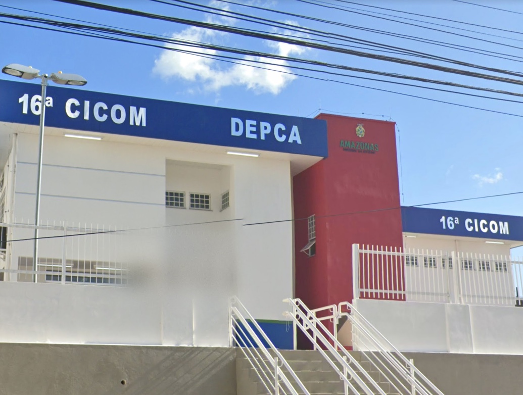 Vizinhos espancam padrasto suspeito de estuprar enteada de 11 anos em Manaus