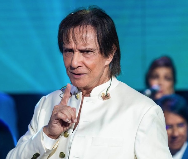 Roberto Carlos vem a Manaus para premiação no Teatro Amazonas 