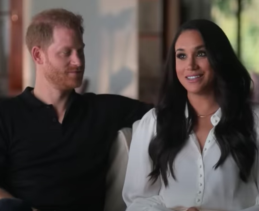 Príncipe Harry e Meghan Markle escapam de acidente ao serem perseguidos por paparazzi
