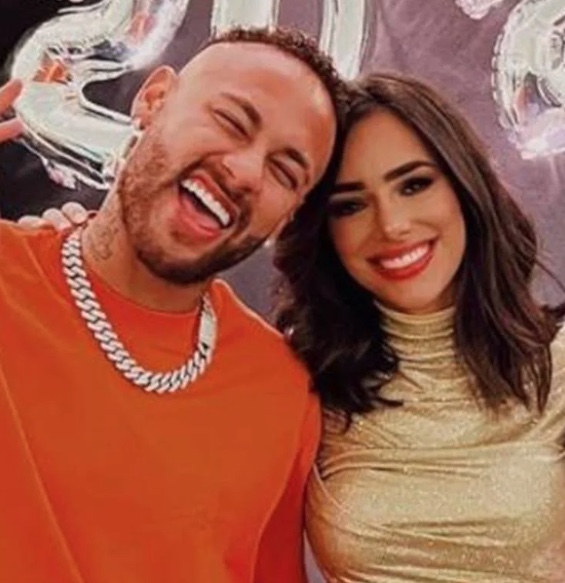 Bruna Biancardi reage a suposto acordo de 'passe livre' para Neymar e jornalista rebate ao vivo