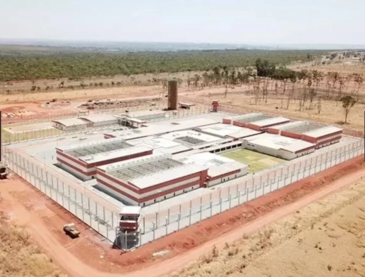 Presídios federais reforçam segurança após fuga de detentos de Mossoró