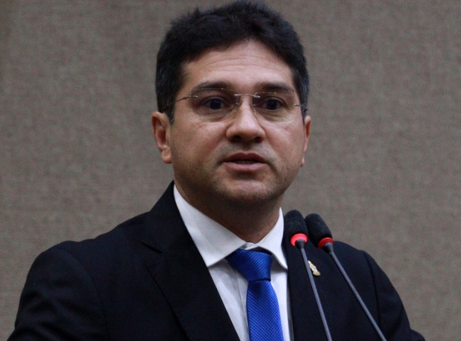 Vereador Jander Lobato passa mal após sessão plenária na CMM desta segunda 