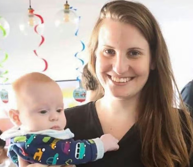 Após admitir erro em identificação, Hamas entrega corpo de mãe sequestrada