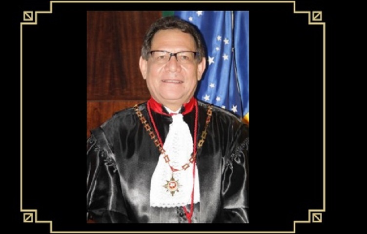 Família do ex-procurador geral do MP Chicão marca missa de 7º dia virtual
