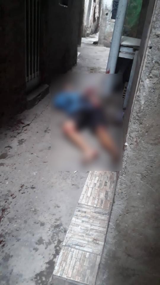 Corpos ficam estirados no chão em ação com 25 mortos no Jacarezinho