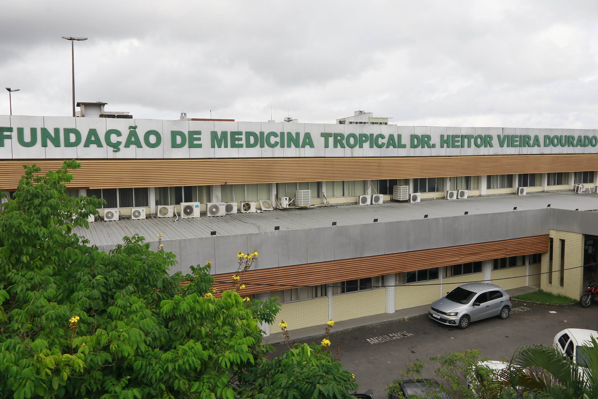 Hospital realiza testagem gratuita para hepatites virais, sífilis e HIV em Manaus
