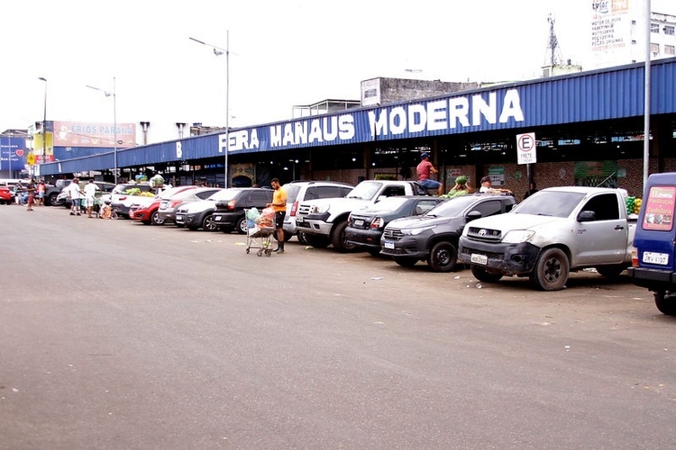 Serviços essenciais de saúde e comércio serão mantidos no feriado de Tiradentes em Manaus
