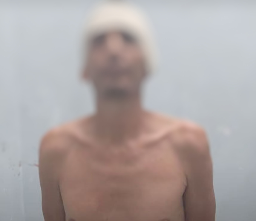 Filho espanca brutalmente mãe idosa por não dar dinheiro para compra de drogas em Manaus