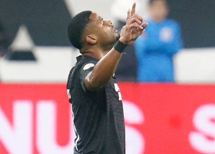 Botafogo assume liderança do Brasileirão e deixa Corinthians na zona de rebaixamento