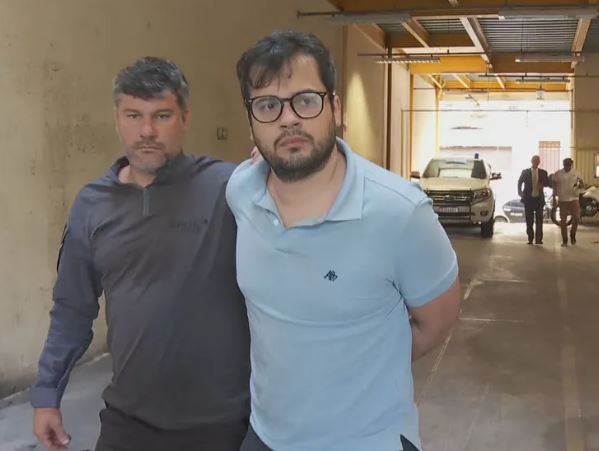 Anestesista preso por violentar pacientes guarda mais de 20 mil imagens estuprando crianças