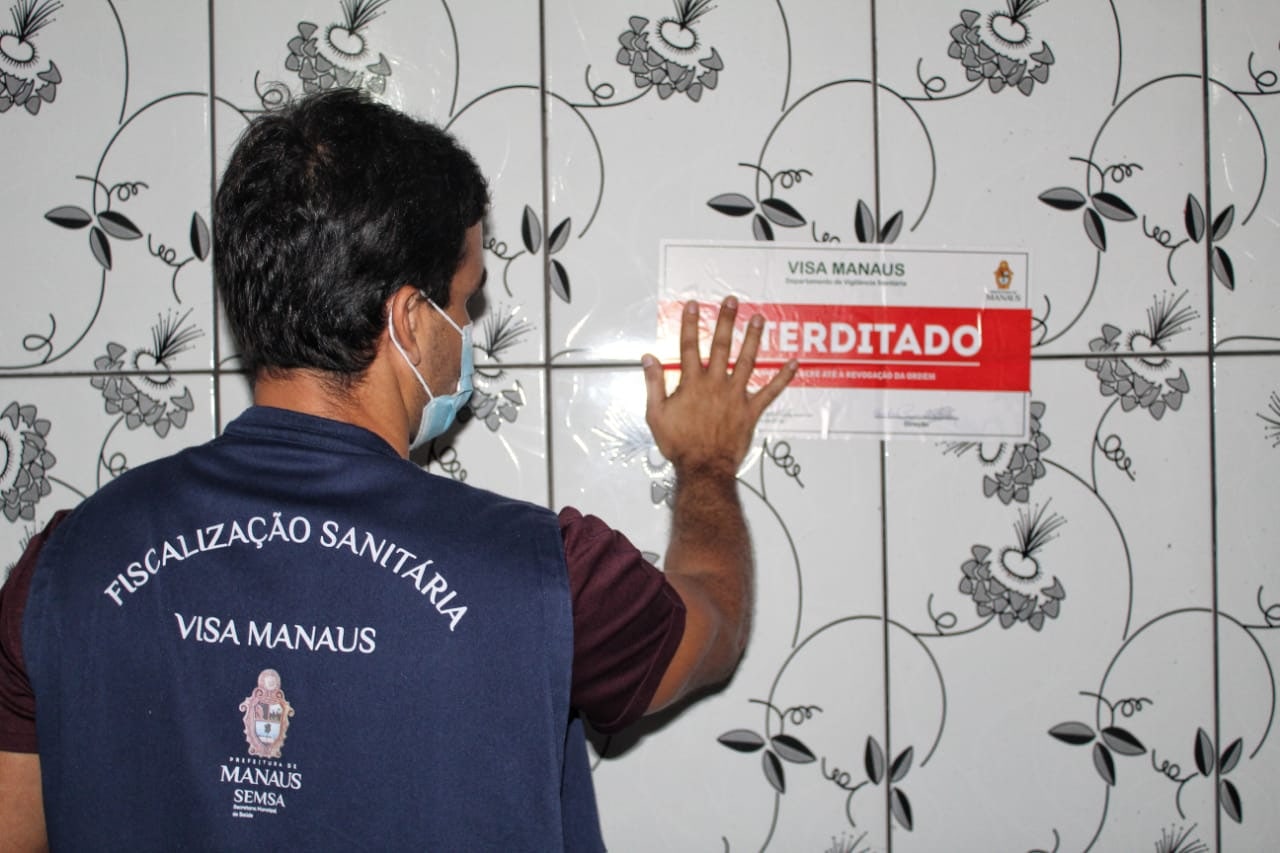 Bar do Flamengo com 200 pessoas é interditado em Manaus