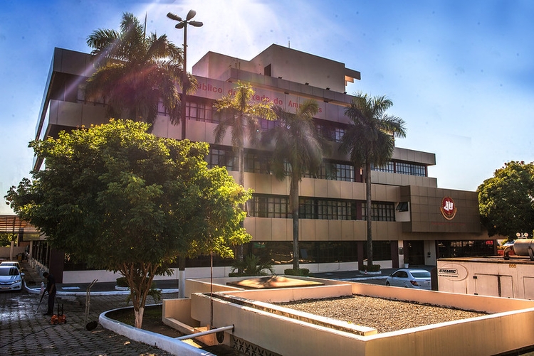 Ministério Público do Amazonas lança edital com salários de até R$ 11,5 mil; confira