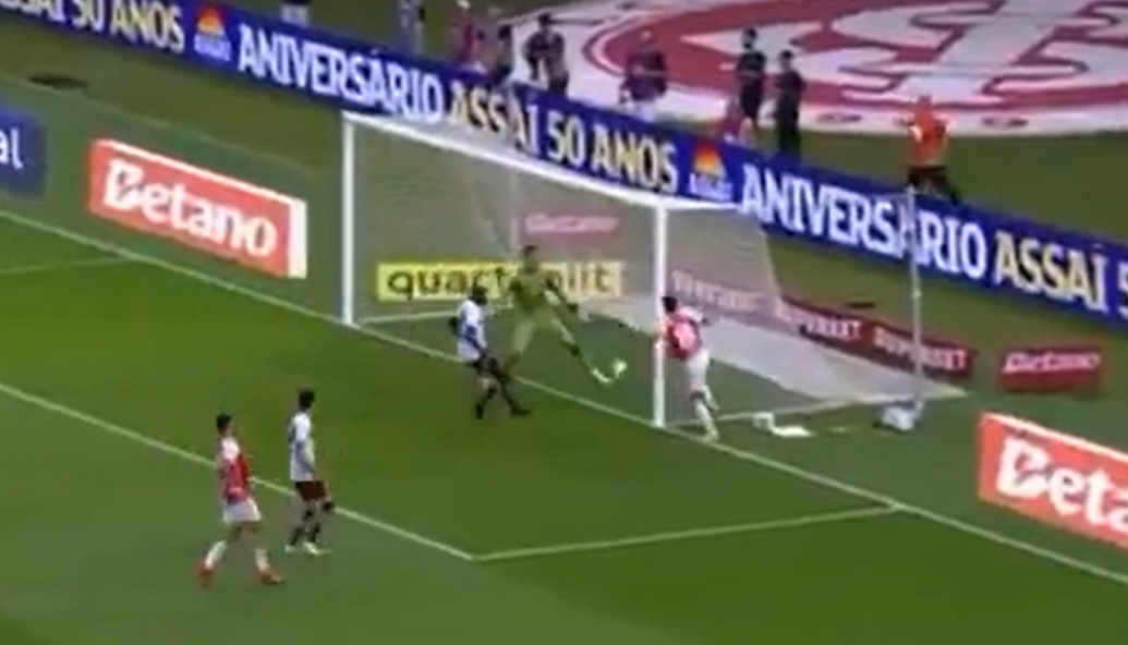 Inter vence o Fluminense por 2 a 0 e alcança o G4 com recorde de invencibilidade 