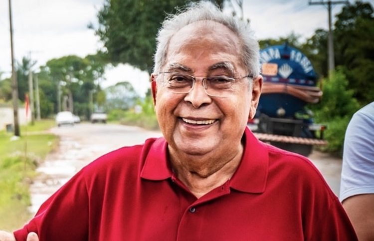 Internado há mais de uma semana, Amazonino está com pneumonia e sem previsão de alta