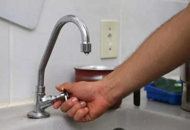 Confira quais bairros ficarão sem água na quinta-feira em Manaus