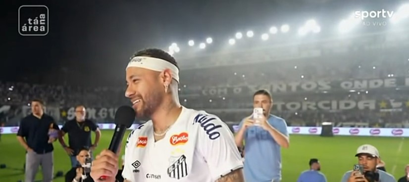 Neymar chega a Vila Belmiro e é apresentado pelo Santos