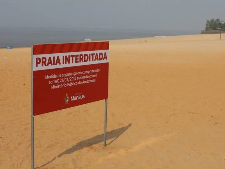 Nível do Rio Negro chega a 12,69 metros e Manaus vive a pior seca pela segunda vez