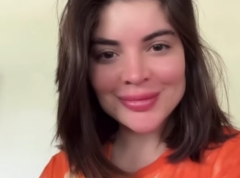 Gkay é levada de ambulância e internada às pressas em hospital de SP  