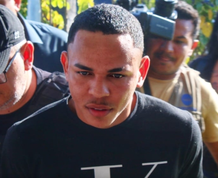 Influencer Lucas Picolé volta a ser preso por venda de rifas ilegais