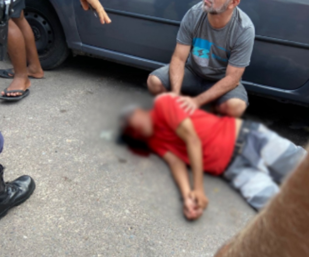 Homem atropela e espanca idoso que estava a caminho de padaria em Manaus