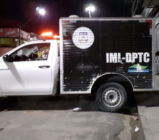 Briga de vizinhos por conserto de aparelho de som termina com morte em Manaus