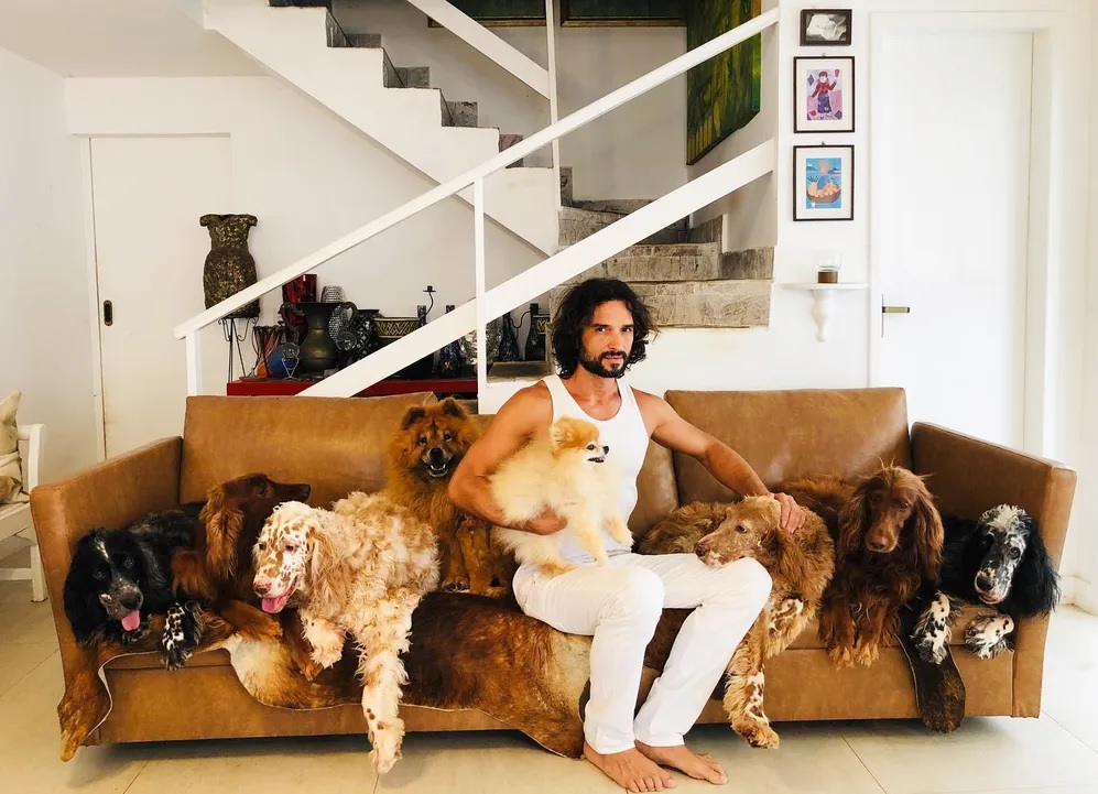 Como os cães de Jeff Machado foram fundamentais para encontrar o corpo do ator