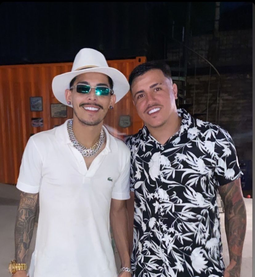 Influencer é morto em tiroteio durante velório de cantor de forró no Amazonas