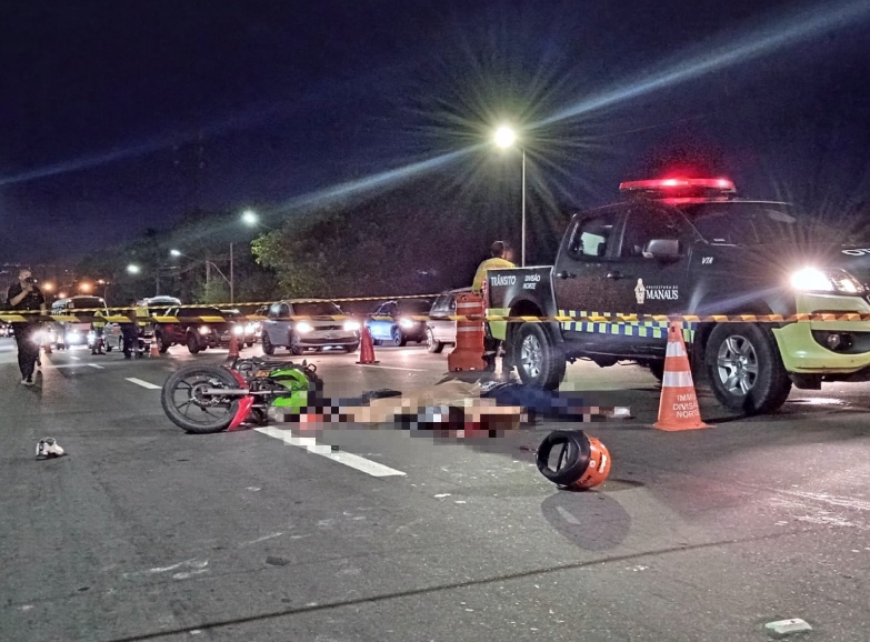 Mototaxista tem cabeça dilacerada em acidente na Avenida das Torres; passageira também morreu
