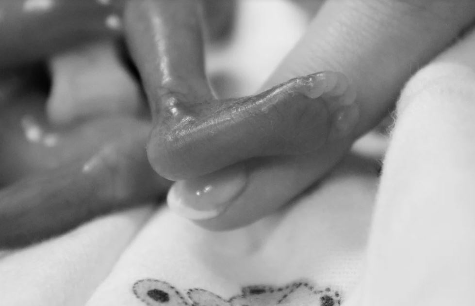 Ministro do STJ nega soltura de médico e esposa responsáveis por mais de 200 abortos no Amazonas