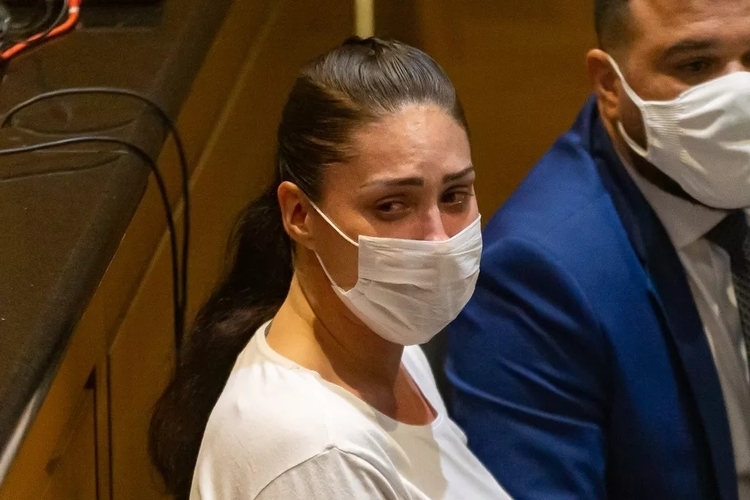 Caso Henry Borel: STJ revoga prisão preventiva e Monique Medeiros ganha liberdade