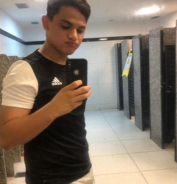 Influencer suspeito de importunar sexualmente garoto de 13 anos  é solto em Manaus